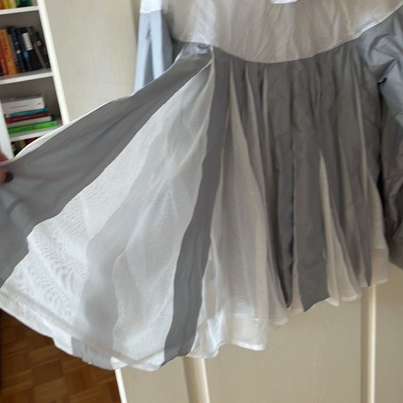 BNWOT Nike tulle windbreaker in size M - Picture 4 of 8